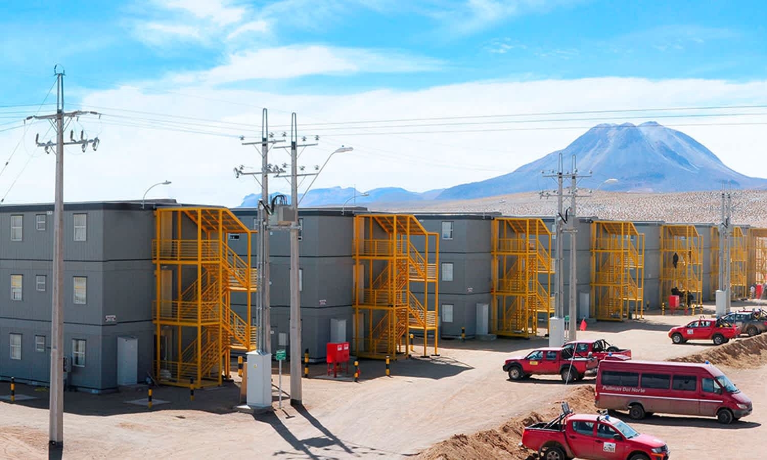 <div class='caption_slider'><div class='caption_content'><div class='caption_left'><div class='caption_head'><h2>CONSTRUCCIÓN MODULAR</h2></div><div class='caption_body'><p>Nuestro compromiso es brindarte confianza, seguridad y calidad en todos tus proyectos</p></div><div class='caption_foot'><a href='http://moduler.pe/contacto' target='_blank'><i class='fad fa-check-circle'></i> Contacto</a></div></div><div class='caption_right'></div></div></div> CONSTRUCCIÓN MODULAR